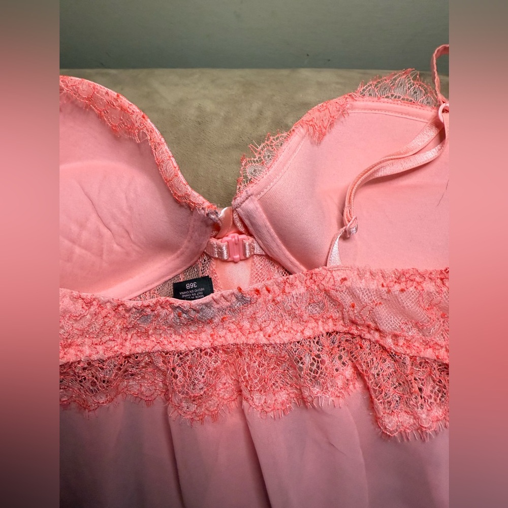 Elegant BubbleGum Pink Women’s Size 36B Victoria’s Secret Lace Babydoll Lingerie - Picture 9 of 11